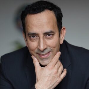 Ian Khan